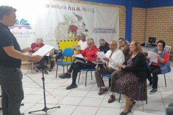 Há vagas para cantores adultos. Saiba como se inscrever.
