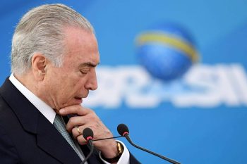 emer no Palácio do Planalto no dia 7 de dezembro