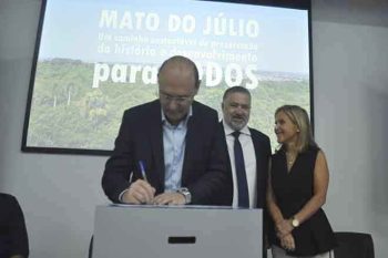 seguinte-53835-noticias54764.jpg Prefeito Miki Breier assinou o