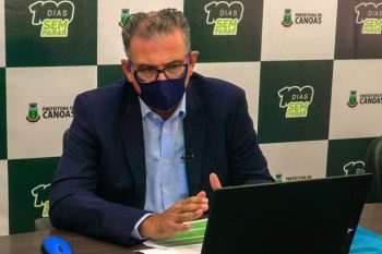Prefeito falou sobre o Juro Zero durante conversa com jornalista em atenção aos primeiros 100 dias de governo. Foto: Divulgação