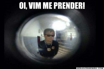 Meme gerado pelo Seguinte: