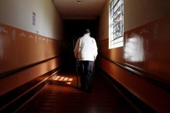 Mais trabalho, renda menor. Assim será o futuro