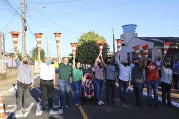 Prefeito participou da inauguração de 60 metros da via