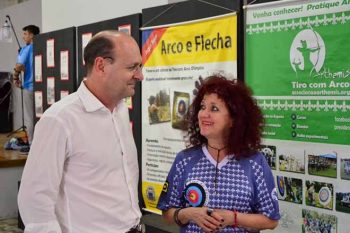Prefeito Miki Breier e secretária da Educação Rosinha Lipert