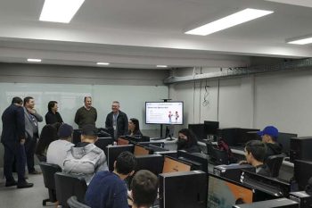 Prefeito participou de abertura de aulas de Java, Web PHP, Inglês e Lógica da Programação