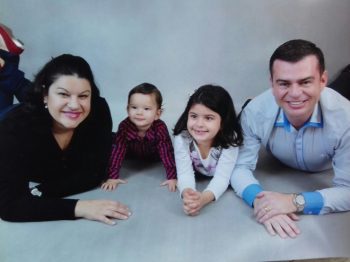 Tanrac com a esposa Tatiana e os filhos Isabella e Arthur
