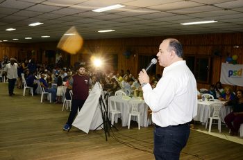 Ao comemorar seus 51 anos, Levi e o PSD quiseram fazer da festa uma demonstração de força política