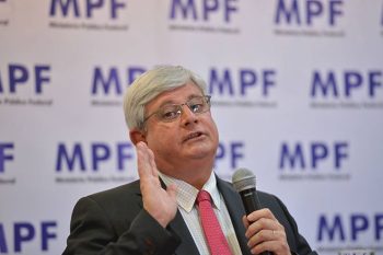 Rodrigo Janot deu a indireta mais direta a Gilmar Mendes