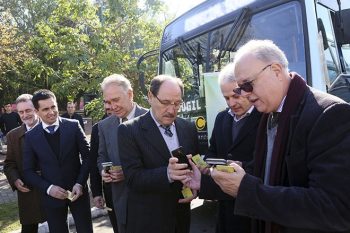 Governador, prefeito e secretário testam sistema na praça
