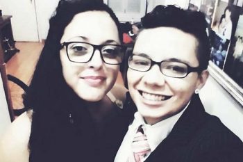 Já teve festa, viagem de lua de mel e foto oficial da união de Michele (esquerda) e Anne. Assinatura da certidão é às 10h desta sexta-feira