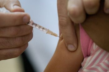 Primeiros a serem imunizados serão os imunossuprimidos, com comorbidades ou deficiências físicas. Foto: Divulgação
