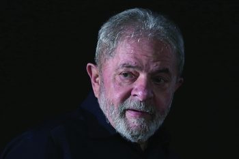 Lula, em foto de EVALDO PERES que ilustra o artigo