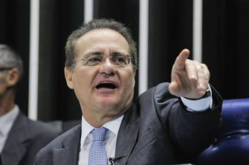 Isso é uma brincadeira com a democracia, diz Renan Calheiros