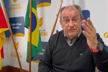 Prefeito gravou vídeo em seu gabinete no final da tarde desta terça-feira