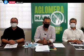 Em nova live, prefeito Jairo Jorge e os secretários de Saúde, Maicon Lemos, e de Governança, Felipe Martini, explicaram as novas regras de distanciamento com os protocolos da bandeira preta em Canoas. Foto: Reprodução