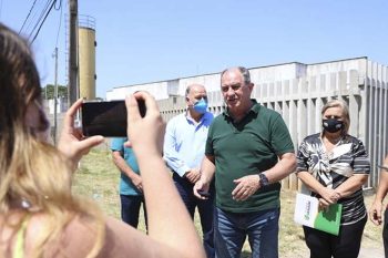 Prefeito fez anúncio em live transmitida pelo Facebook da Prefeitura