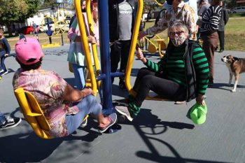Equipamentos foram instalados na Praça Ambiental