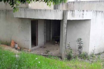 Com 60% das obras concluídas, a construção havia sido interrompida após a empresa responsável desistir por problemas financeiros