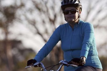 Dilma Rousseff pedalando em Porto Alegre