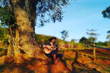 Na segunda matéria da série, os 12 vídeos com músicas autorais compostas para grupos de dança tradicionalista que estarão disponíveis nas plataformas digitais do projeto "A Regionália - A arte em ação", de Leandro Berlesi