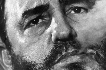 Centenas de jovens se reúnem em Havana para homenagear Fidel | Foto A. ERNESTO