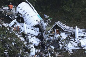 Queda do avião que levava delegação de Chapecó para a decisão da Sul-Americana foi na madrugada de terça