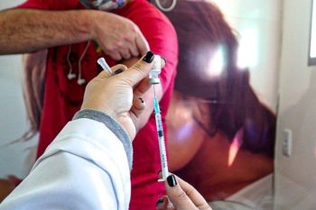 Com o crescimento do número de imunizados, números da ocupação hospitalar dão alívio em julho. Foto: Divulgação ECom/PMC