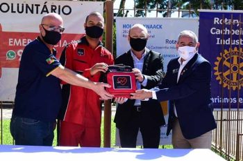 O equipamento, entregue pelo Rotary Club Industrial de Cachoeirinha, é resultado de um projeto distrital da instituição