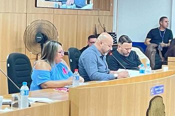 Câmara presidida por Jussara Caçapava aprovou abertura de um impeachment dia 21 e outro nesta noite